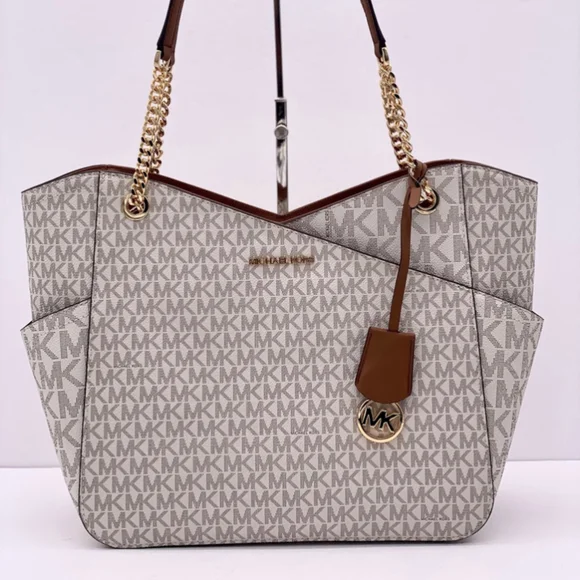 Michael Kors Large X Chain
Shoulder Tote Bag & Double Wallet
Vanilla/Brown - Picture 13 of 16